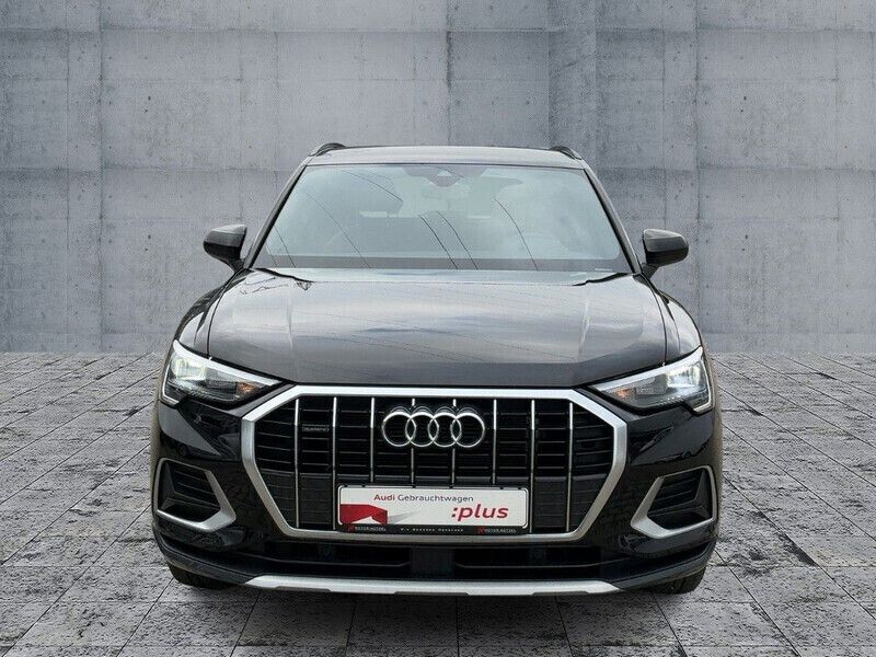 Gebraucht Audi Q3 Advanced 190 PS (139 kW) 2024 Mythosschwarz metallic SUV