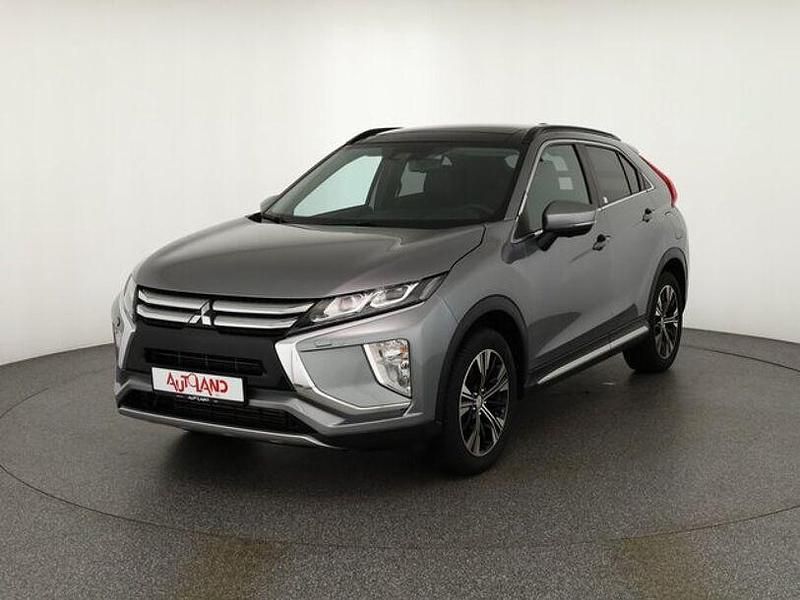 Grau Gebraucht 2020 Mitsubishi Eclipse Cross Top SUV | 22.990 € (Teuer) - Bild 1/4
