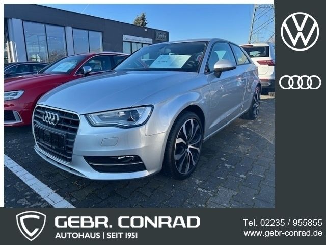 Silber Gebraucht 2014 Audi A3 Attraction Limousine | 10.789 € (Fairer Preis) - Bild 1/4