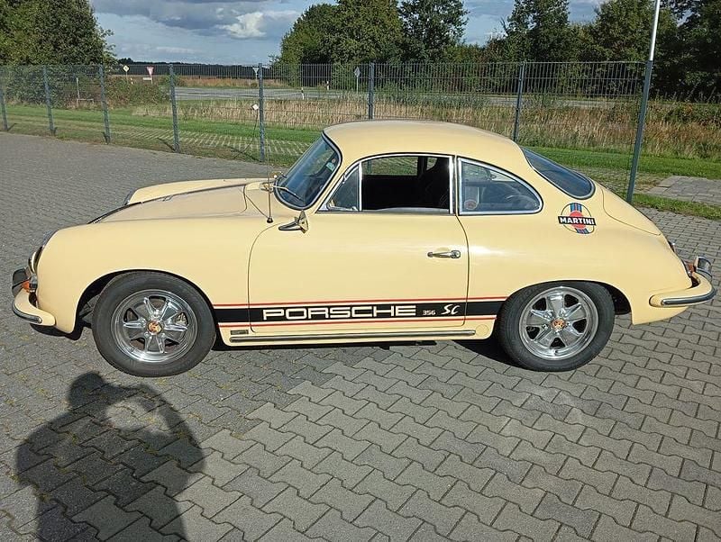 Gelb Gebraucht 1965 Porsche 356 Coupé | 89.000 € - Bild 1/4