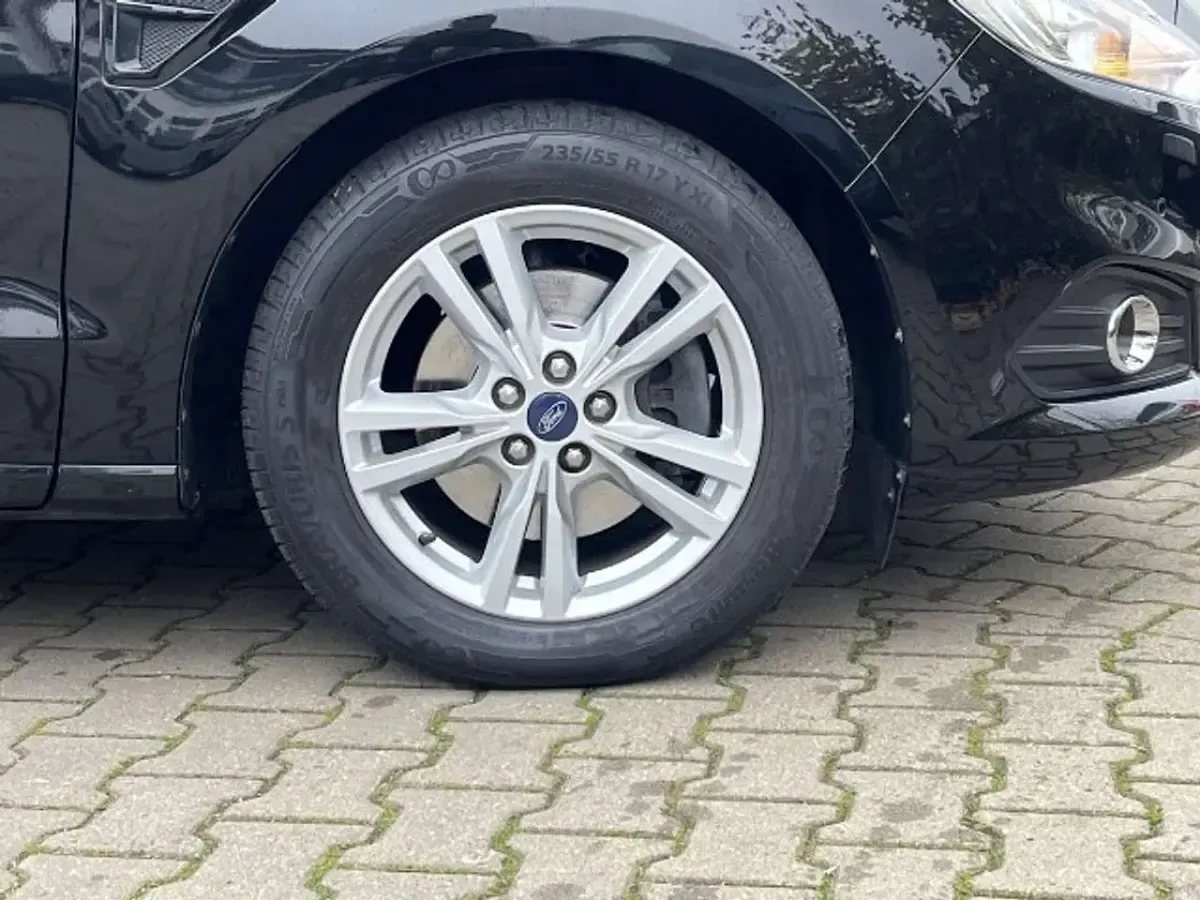 Gebraucht Ford S-MAX Business Edition 150 PS (110 kW) 2018 Iridiumschwarz Van / Kleinbus