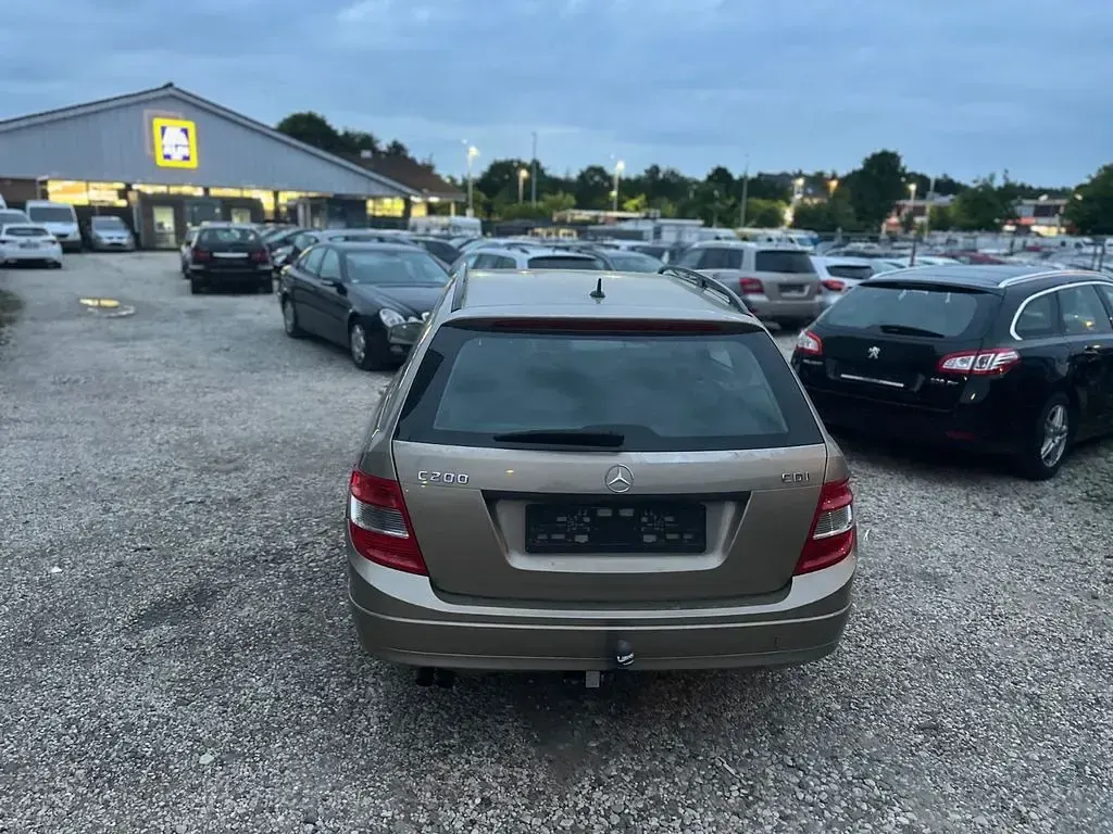 Gebraucht Mercedes C200 136 PS (100 kW) 2009 Beige Kombi
