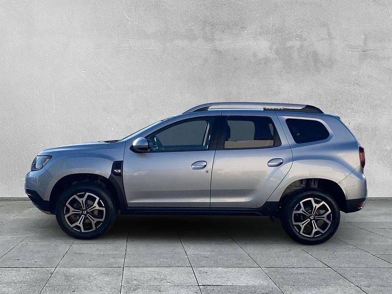 Gebraucht Dacia Duster Prestige 131 PS (96 kW) 2021 Silber SUV