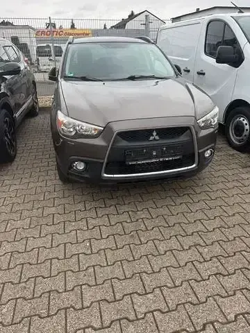 Gebraucht Mitsubishi ASX Intense 150 PS (110 kW) 2012 Braun SUV