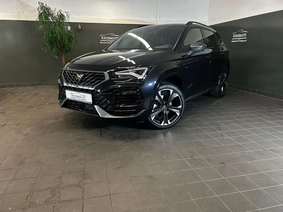 Neu Cupra Ateca 150 PS (110 kW) 2025 Magic schwarz SUV