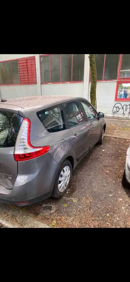 Gebraucht Renault Scénic 130 PS (95 kW) 2009 Grau Van / Kleinbus