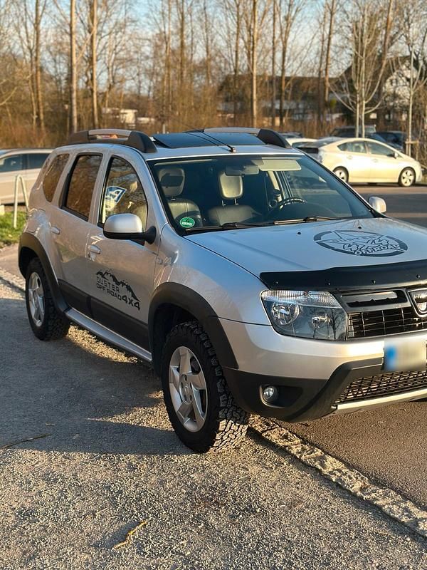 Usata Dacia Duster 110 CV (80 kW) 2011 Grigio SUV