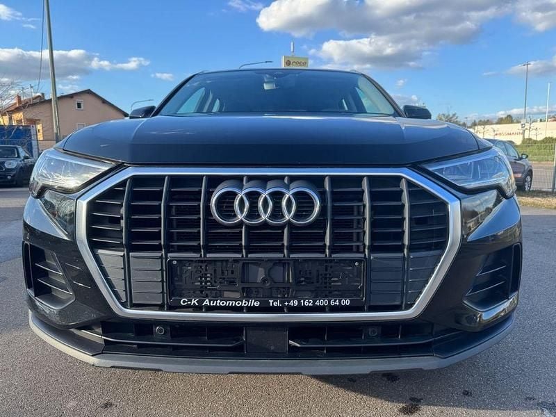 Gebraucht Audi Q3 Basis 150 PS (110 kW) 2021 Schwarz SUV