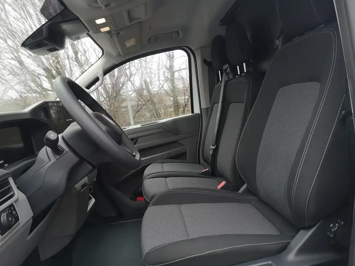 Neu VW T7 100 kW (136 PS) 2026 (stonegrey) Van