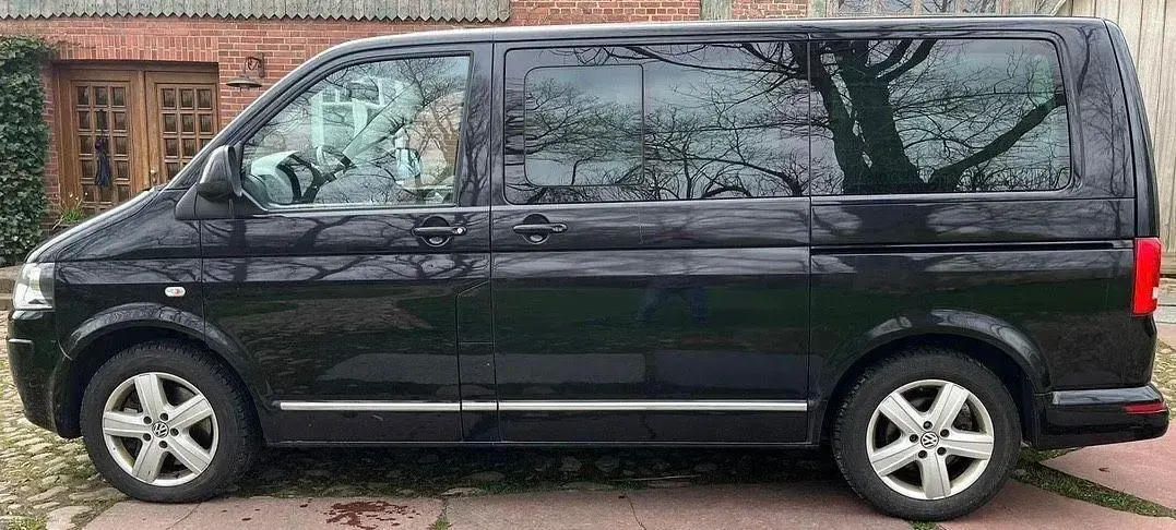 Usata VW T5 Highline 179 CV (131 kW) 2010 Nero Furgone