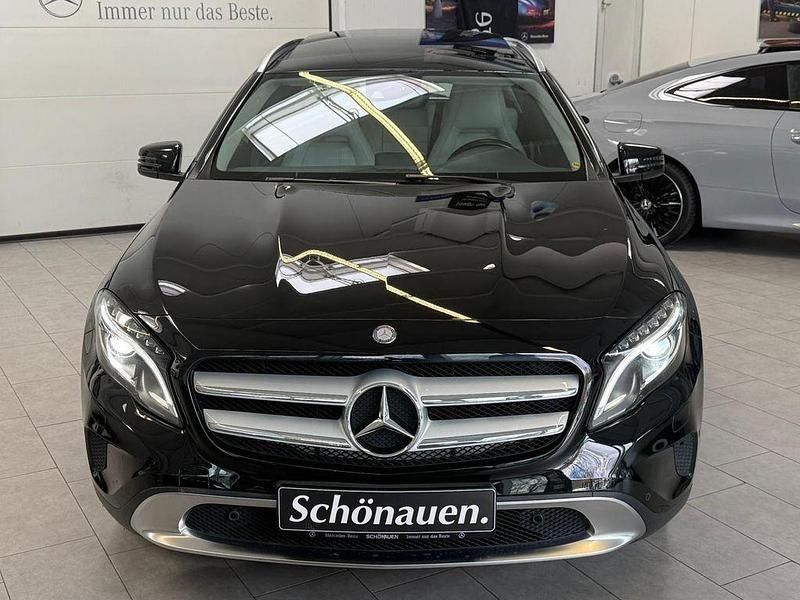 Gebraucht Mercedes GLA250 Urban 211 PS (155 kW) 2014 Schwarz SUV