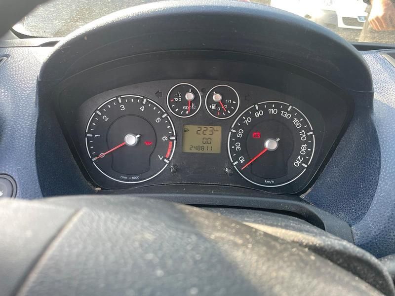 Second-hand Ford Fiesta 2007 Negru Hatchback