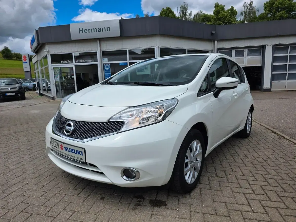 Gebraucht Nissan Note Acenta 80 PS (58 kW) 2014 Weiß Kleinwagen