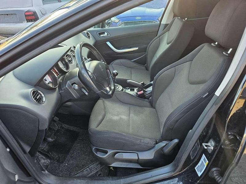 Gebraucht Peugeot 308 Style 150 PS (110 kW) 2013 Schwarz perla/metallic Kombi