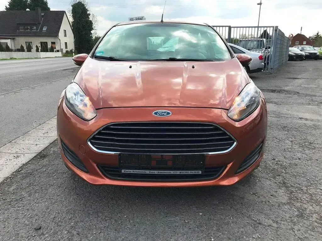 Gebraucht Ford Fiesta Trend 82 PS (60 kW) 2014 Braun Kleinwagen