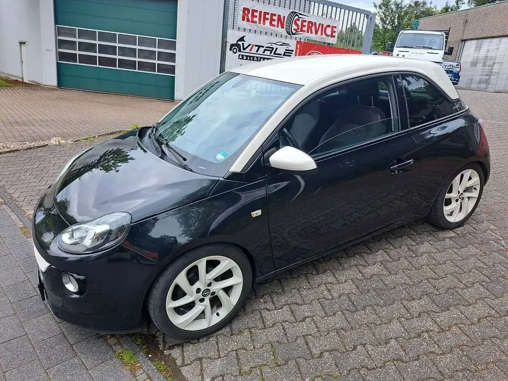Gebraucht Opel Adam Unlimited 87 PS (63 kW) 2016 Schwarz Kleinwagen