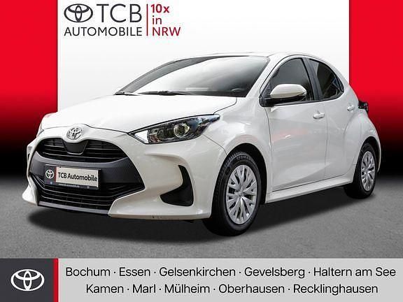 Weiß Gebraucht 2022 Toyota Yaris Comfort Kleinwagen | 14.989 € (Fairer Preis) - Bild 1/4