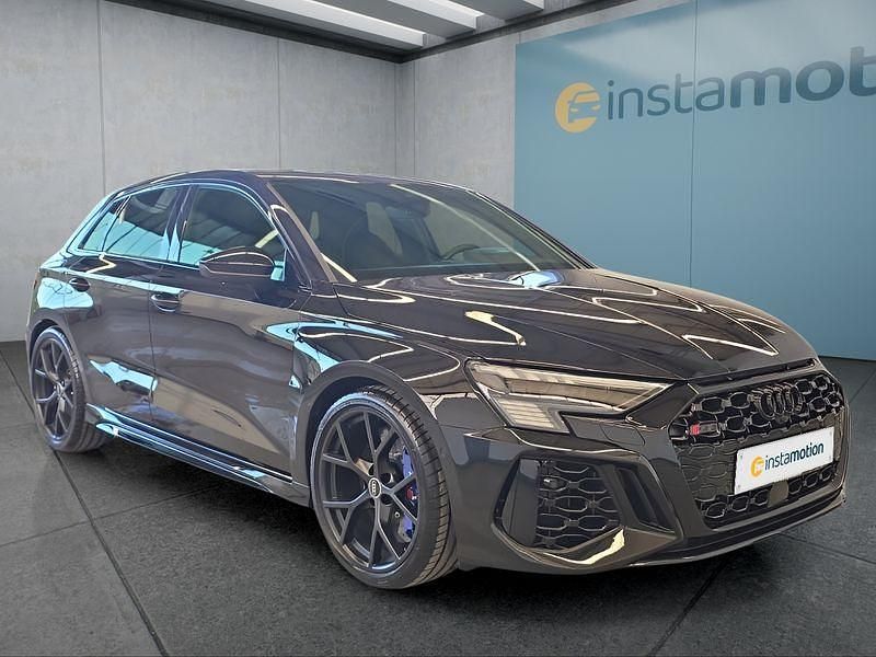 Gebraucht Audi RS3 Sportback 400 PS (294 kW) 2022 Schwarz Kleinwagen