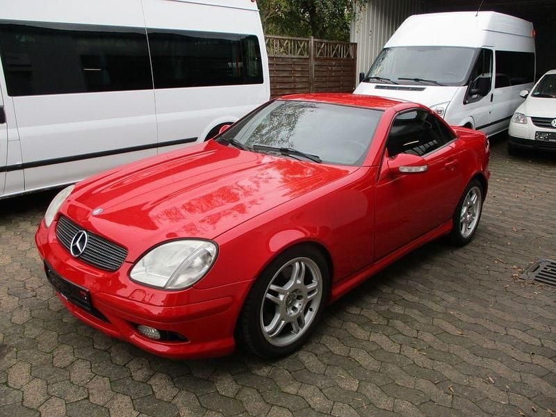 Rot Gebraucht 2001 Mercedes SLK32 AMG AMG Cabrio | 14.999 € - Bild 1/4