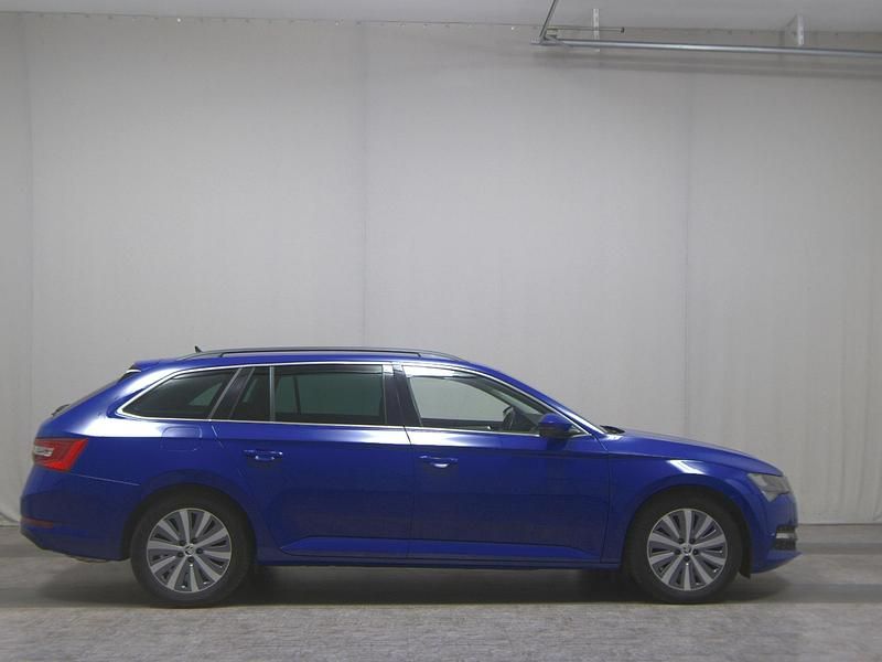 Blau Gebraucht 2021 Skoda Superb Ambition Kombi | 15.980 € (Guter Preis) - Bild 1/4