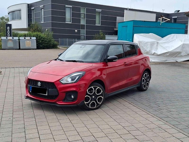 Rot Gebraucht 2022 Suzuki Swift Sport Kleinwagen | 16.500 € (Fairer Preis) - Bild 1/4
