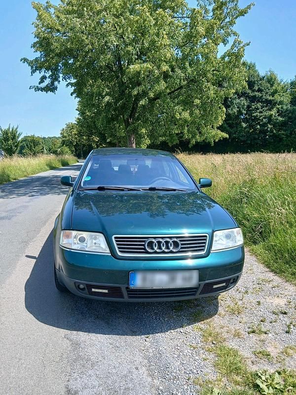 Grün Gebraucht 1998 Audi A6 Limousine | 1.750 € (Teuer) - Bild 1/4