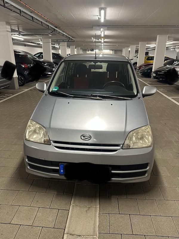 Silber Gebraucht 2006 Daihatsu Cuore Kleinwagen | 950 € (Fairer Preis) - Bild 1/4
