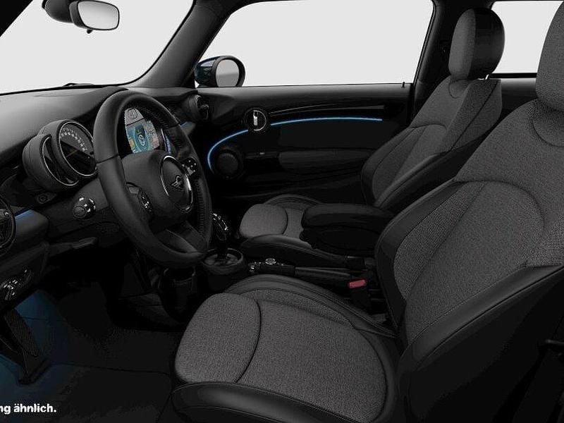 Gebraucht Mini Cooper Classic 136 PS (100 kW) 2023 Schwarz Kleinwagen