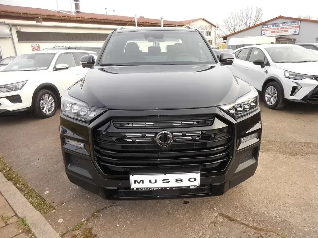 Neu KGM Musso 201 PS (147 kW) 2026 Schwarz Pickup