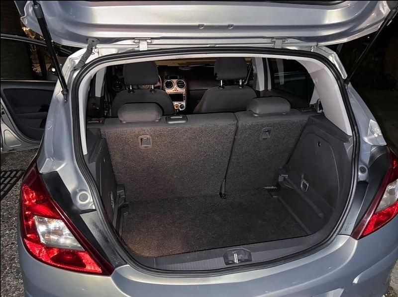 Gebraucht Opel Corsa 87 PS (63 kW) 2012 Grau Limousine