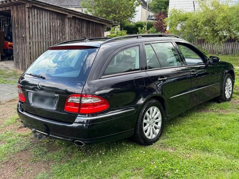 Schwarz Gebraucht 2008 Mercedes E280 Kombi | 3.950 € (Guter Preis) - Bild 1/4