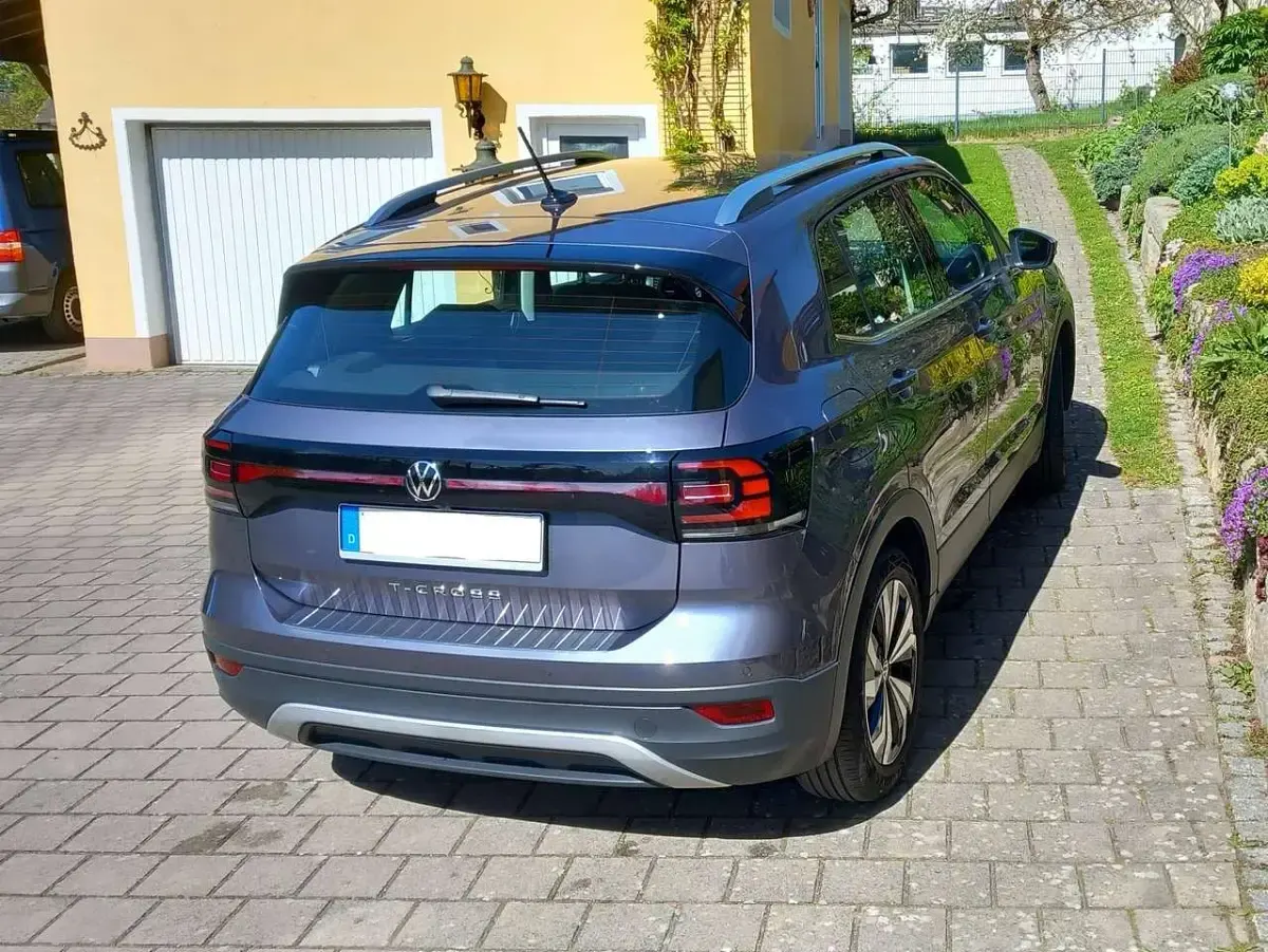Gebraucht VW T-Cross Style 110 PS (80 kW) 2023 Grau SUV