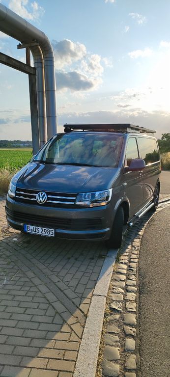 Grau Gebraucht 2016 VW T6 Van | 26.499 € (Fairer Preis) - Bild 1/4