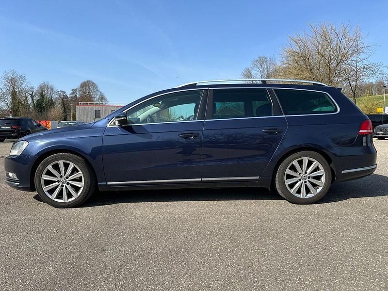 Gebraucht VW Passat Highline 170 PS (125 kW) 2011 Blau Kombi