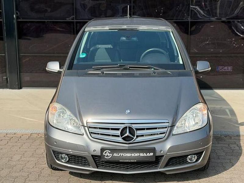 Gebraucht Mercedes A160 95 PS (69 kW) 2010 Grau Limousine