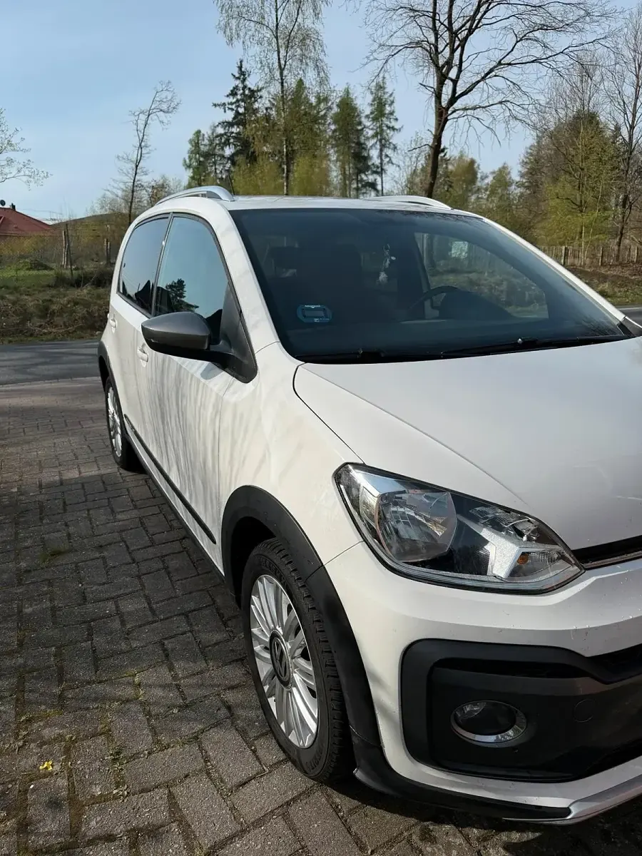 Gebraucht VW cross up! 90 PS (66 kW) 2019 Kleinwagen