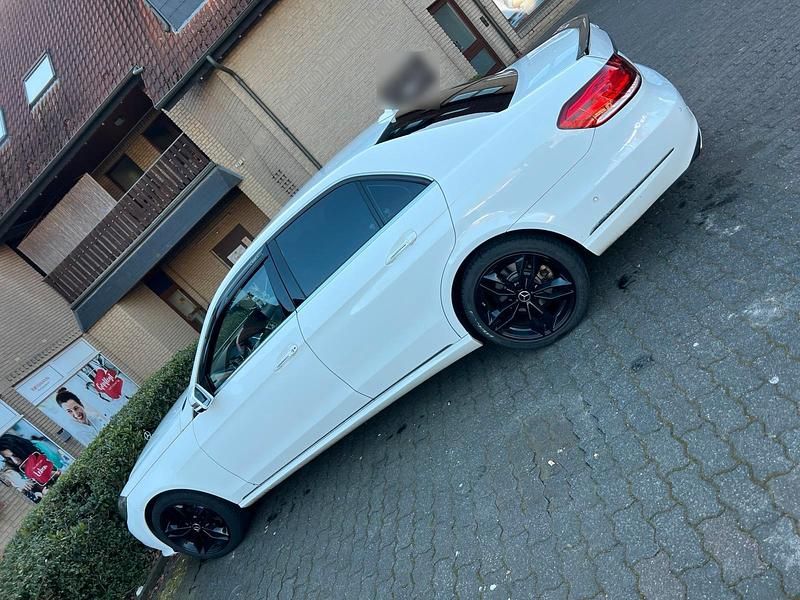 Gebraucht Mercedes E200 136 PS (100 kW) 2014 Limousine
