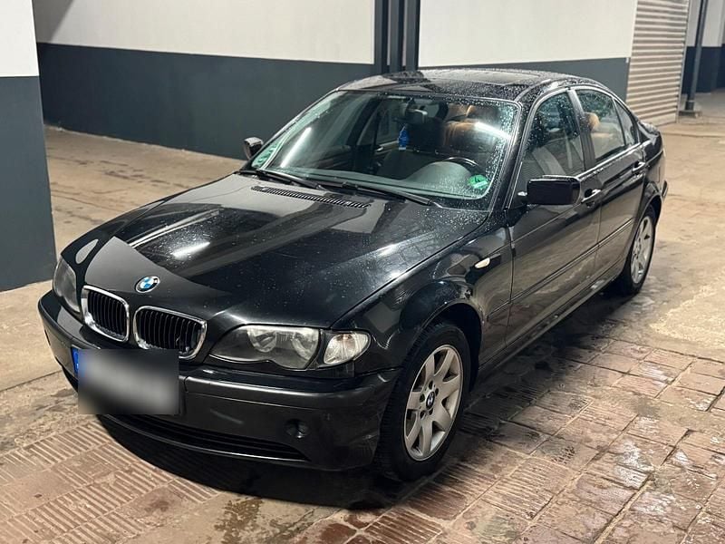 Gebraucht BMW 316 116 PS (85 kW) 2005 Schwarz Limousine