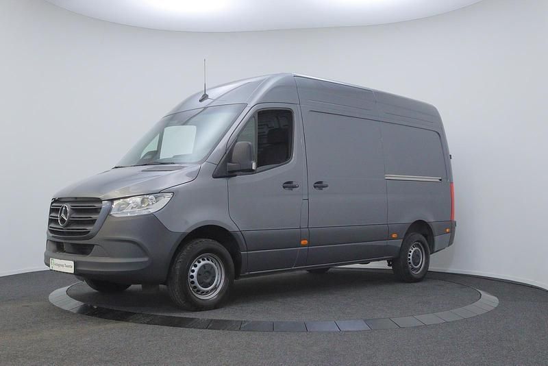 Selenitgrau Gebraucht 2024 Mercedes Sprinter Van | 51.189 € (Teuer) - Bild 1/4