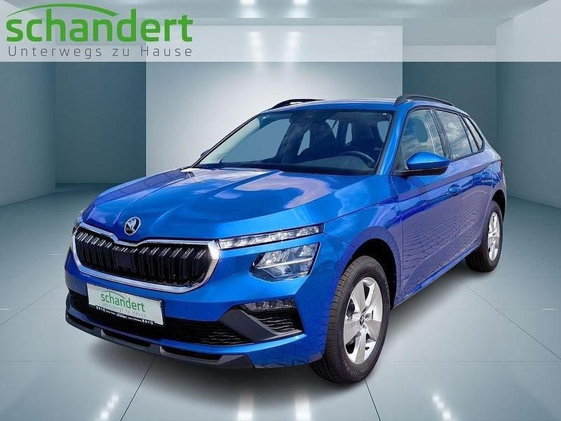 Raceblau metallic Neu 2025 Skoda Kamiq Essence SUV | 27.950 € (Teuer) - Bild 1/4