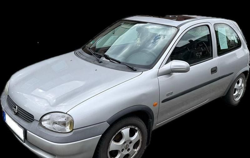 Gebraucht Opel Corsa 65 PS (47 kW) 2000 Silber Limousine