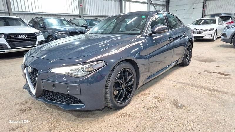 Gebraucht Alfa Romeo Giulia Super 136 PS (100 kW) 2018 Blau Limousine