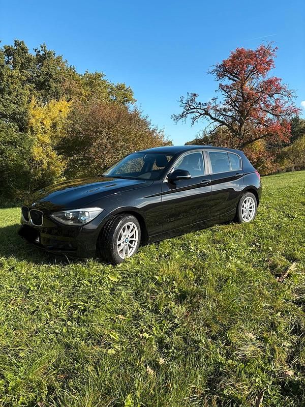 Schwarz Gebraucht 2013 BMW 114 Kleinwagen | 7.000 € (Fairer Preis) - Bild 1/4
