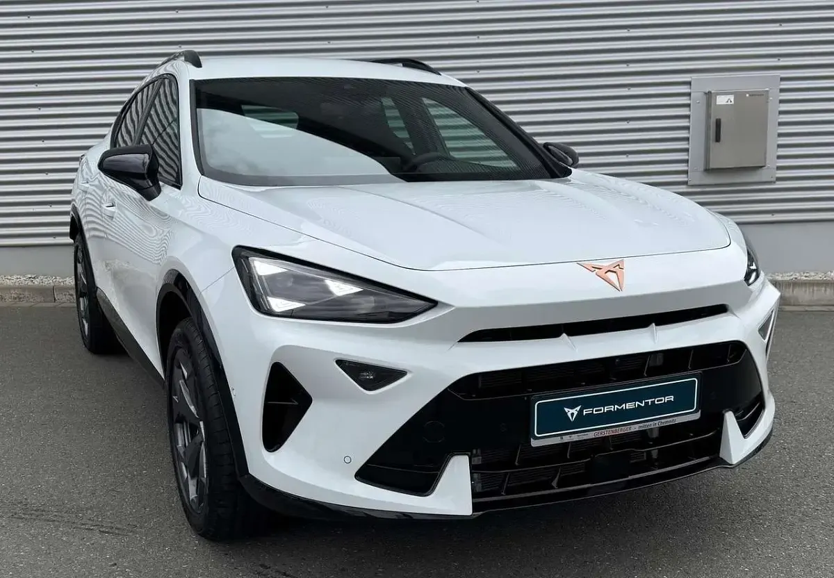 Neu Cupra Formentor 150 PS (110 kW) 2025 "nevada" weiss SUV