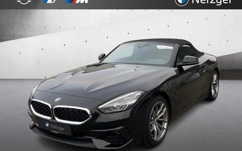 Gebraucht BMW Z4 Advantage 197 PS (144 kW) 2023 Black sapphire metallic Cabrio