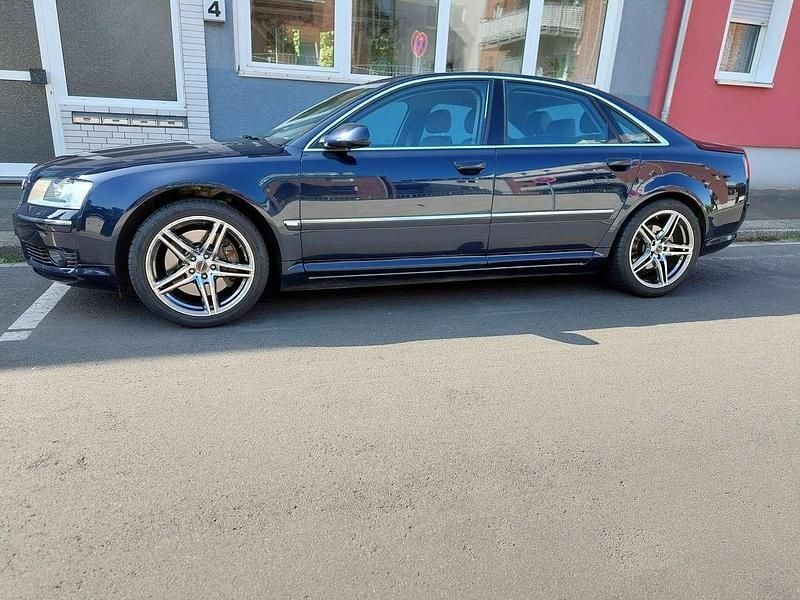 Blau Gebraucht 2004 Audi A8 Limousine | 7.000 € (Guter Preis) - Bild 1/4
