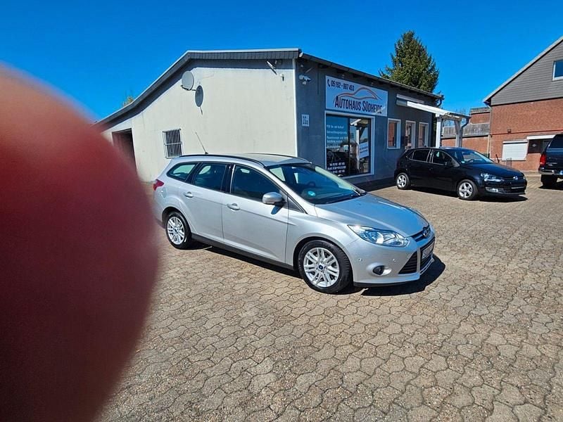 Usata Ford Focus SYNC Edition 116 CV (85 kW) 2014 Argento Berlina