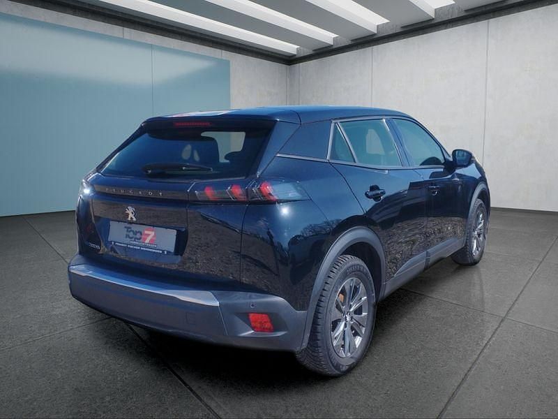 Gebraucht Peugeot e-2008 Active 100 kW (136 PS) 2022 Schwarz SUV