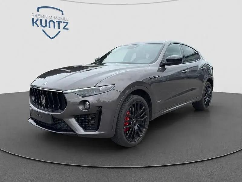 Grigio maratea Gebraucht 2021 Maserati Levante SUV | 64.900 € (Fairer Preis) - Bild 1/4