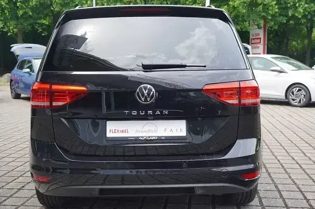 Gebraucht VW Touran 150 PS (110 kW) 2025 Schwarz Van / Kleinbus